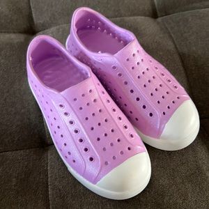 Lily & Dan slide on shoes👧